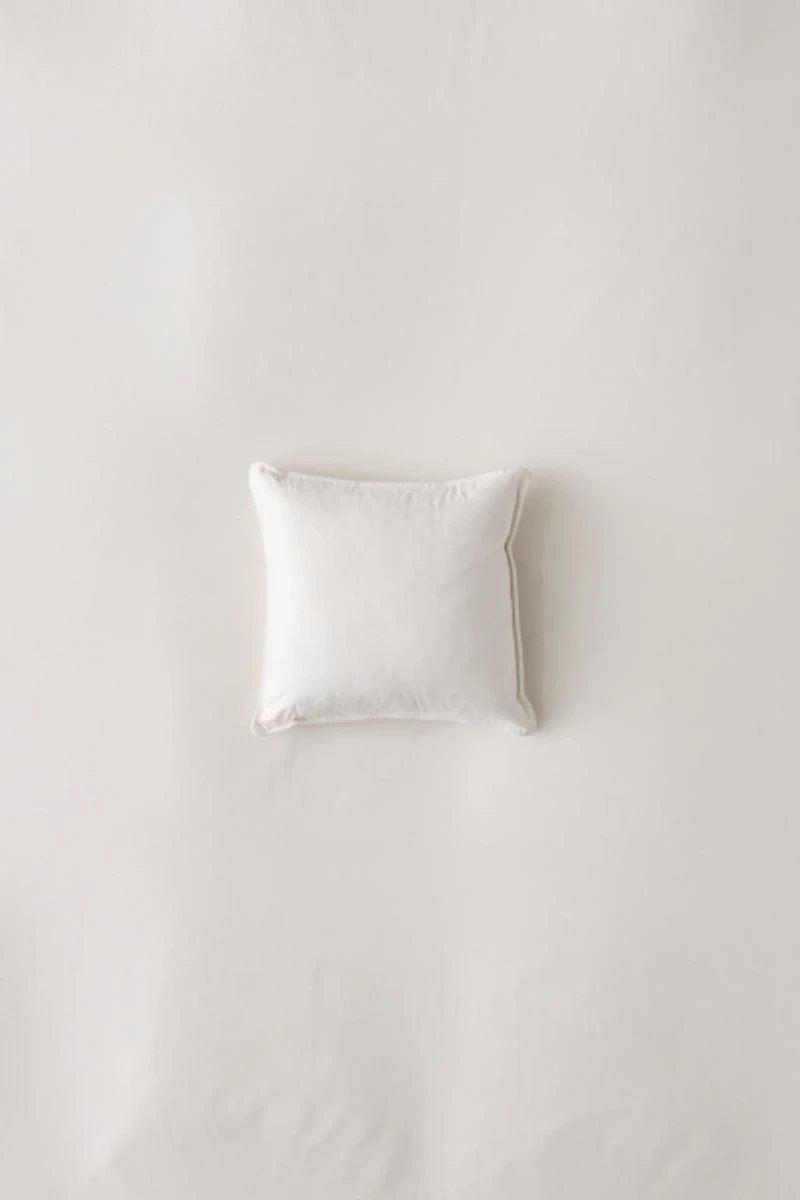 Feather Down Blend Pillow Insert Set