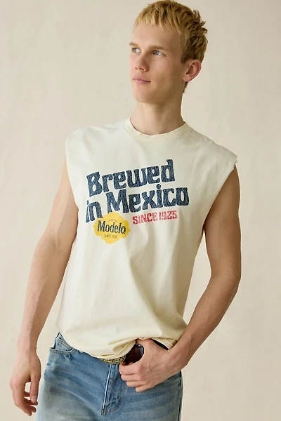 Modelo Made Mexico Graphic Muscle Tee