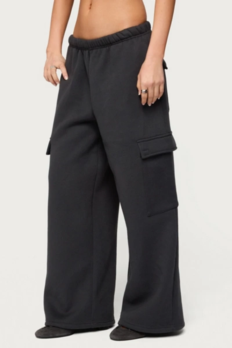 Edikted Petite Wide Leg Cargo Sweatpants
