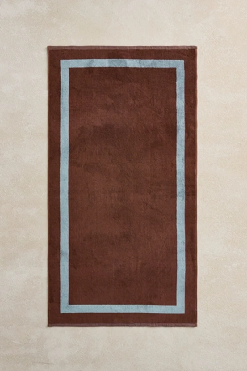 Bed Threads Two-Toned Bath Towels Set