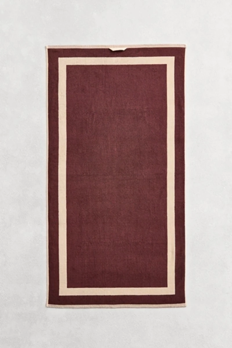 Bed Threads Two-Toned Bath Towels Set