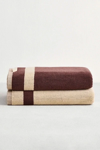 Bed Threads Two-Toned Bath Towels Set