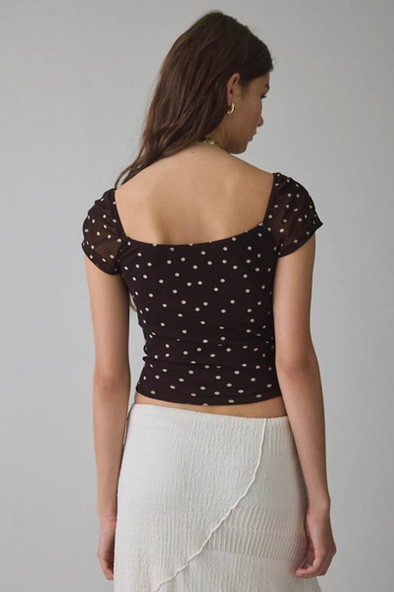 UO Laney Sweetheart Short Sleeve Mesh Crop Top