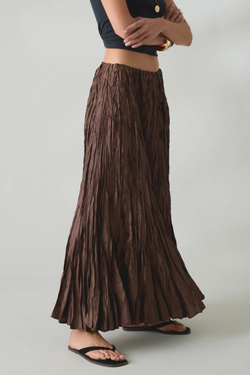 Kimchi Blue Whirlpool Crinkle Low-Rise Maxi Skirt