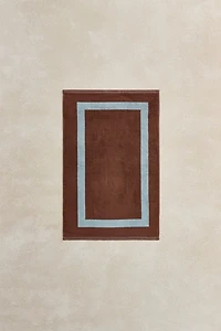 Bed Threads Two-Toned Hand Towel Set