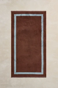 Bed Threads Two-Toned Bath Towel