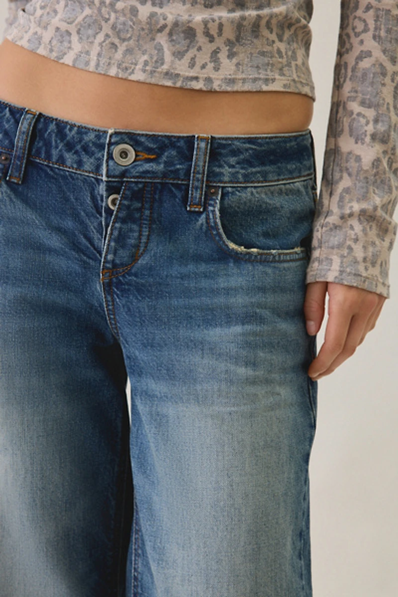 BDG Alto Ultimate Low-Rise Straight Jeans