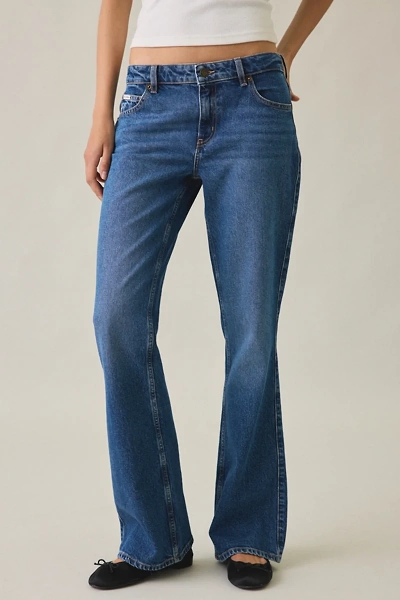 GUESS Jeans G09 Mid-Rise Bootcut