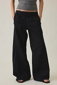 GUESS Jeans Twisted Seam Low-Rise Baggy Jogger
