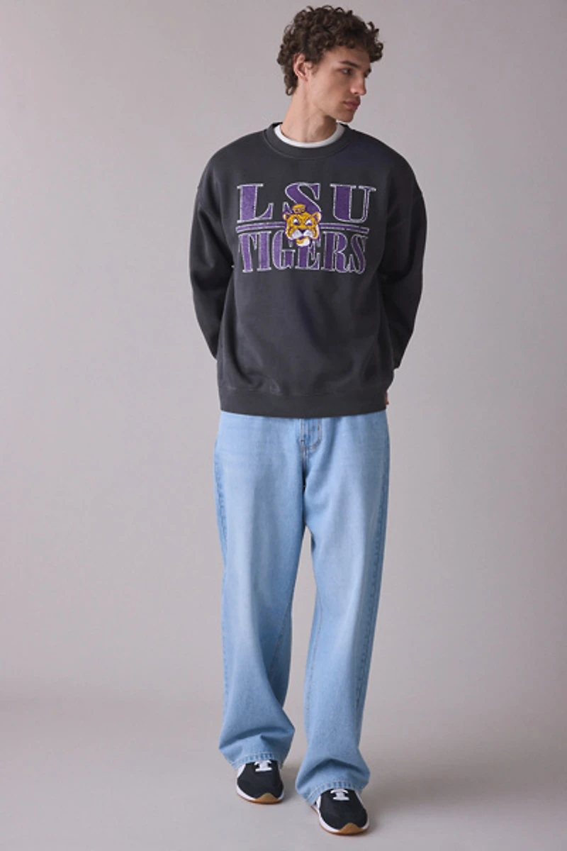 Mitchell & Ness NCAA Downtown Graphic Fleece Crew Neck Sweatshirt