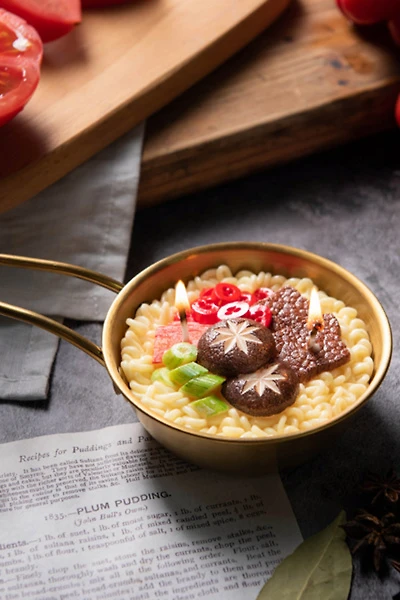 Southlake Gifts Ramen Noodle Candle