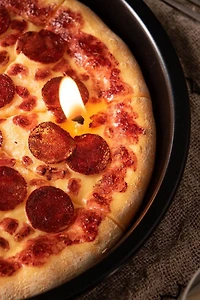 Southlake Gifts Pepperoni Pizza Candle