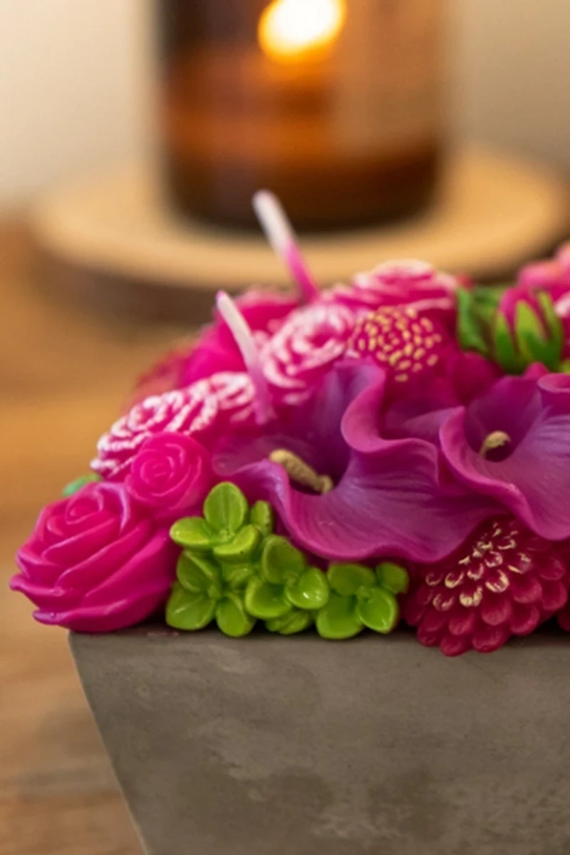 Southlake Gifts Floral Fusion Flower Arrangement Candle