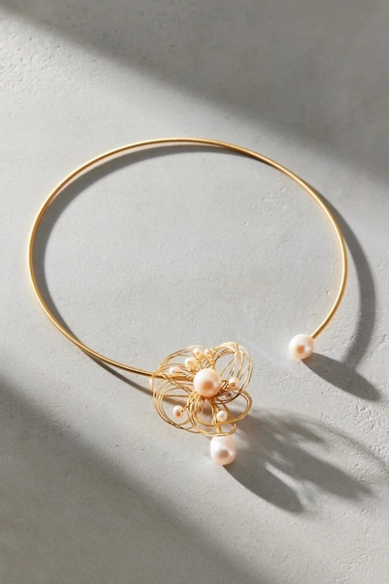 Pearl Flower Wire Choker Necklace