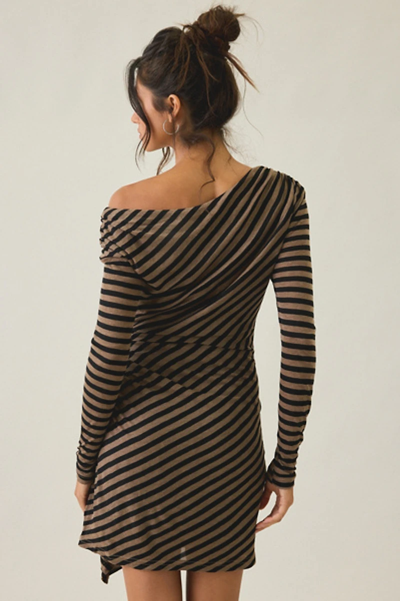 Kiss The Sky Finn Asymmetric Long Sleeve Off-The-Shoulder Mini Dress