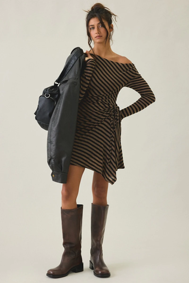 Kiss The Sky Finn Asymmetric Long Sleeve Off-The-Shoulder Mini Dress