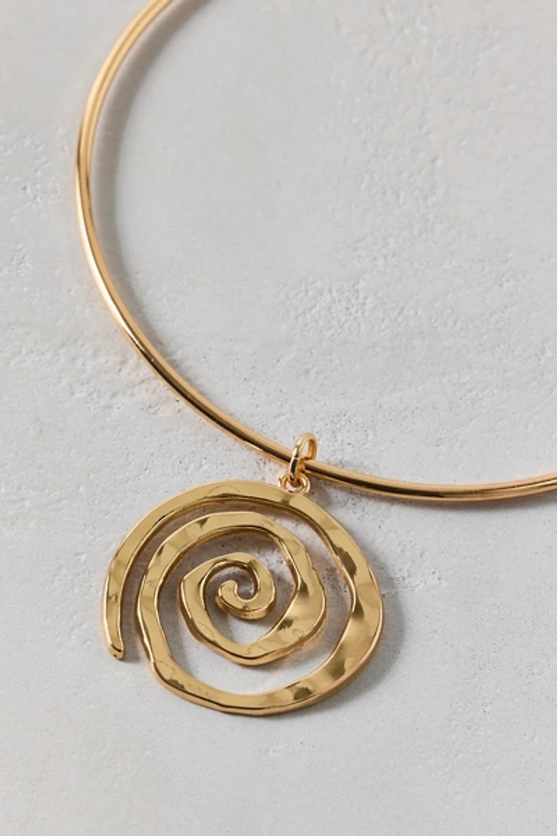 Belize Metal Pendant Wire Choker Necklace