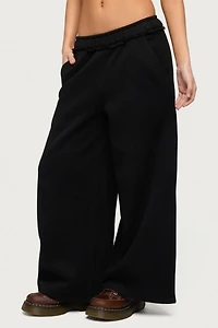Edikted Petite Kori Oversized Sweatpants