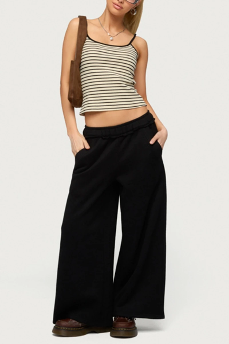 Edikted Petite Kori Oversized Sweatpants
