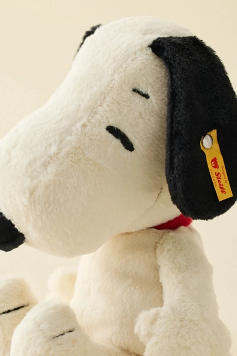 Steiff Peanuts Snoopy Plushie