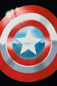 Vintage 2010 Marvel Mad Engine Captain America Shield Graphic T-Shirt