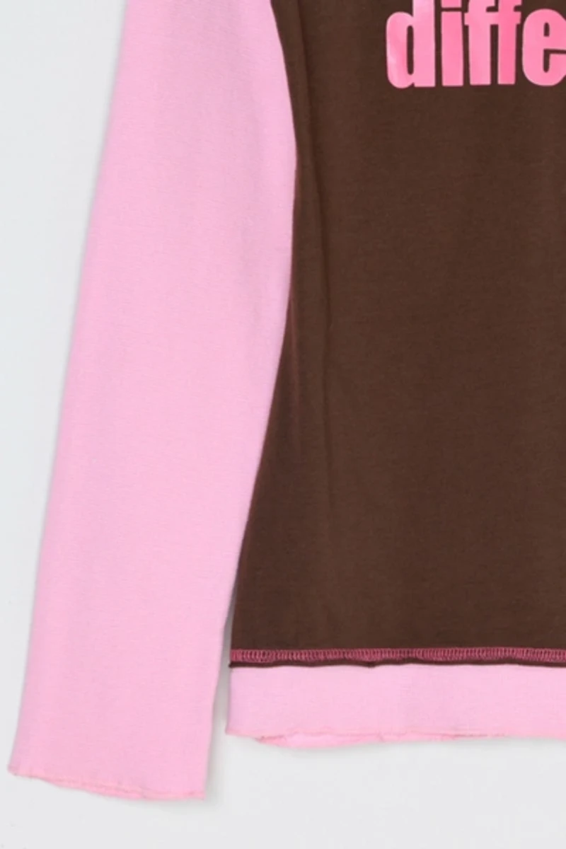 Vintage Y2k "Make A Difference" Contrast-Stitched Tee