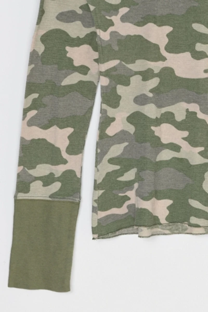 Vintage Y2k Camo Thermal Top