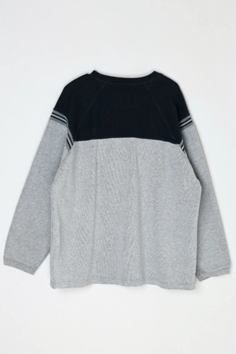 Vintage Y2k Navy & Grey Striped Sweatshirt