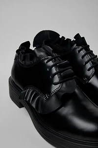 Camper Dean Ruffled Leather Oxford