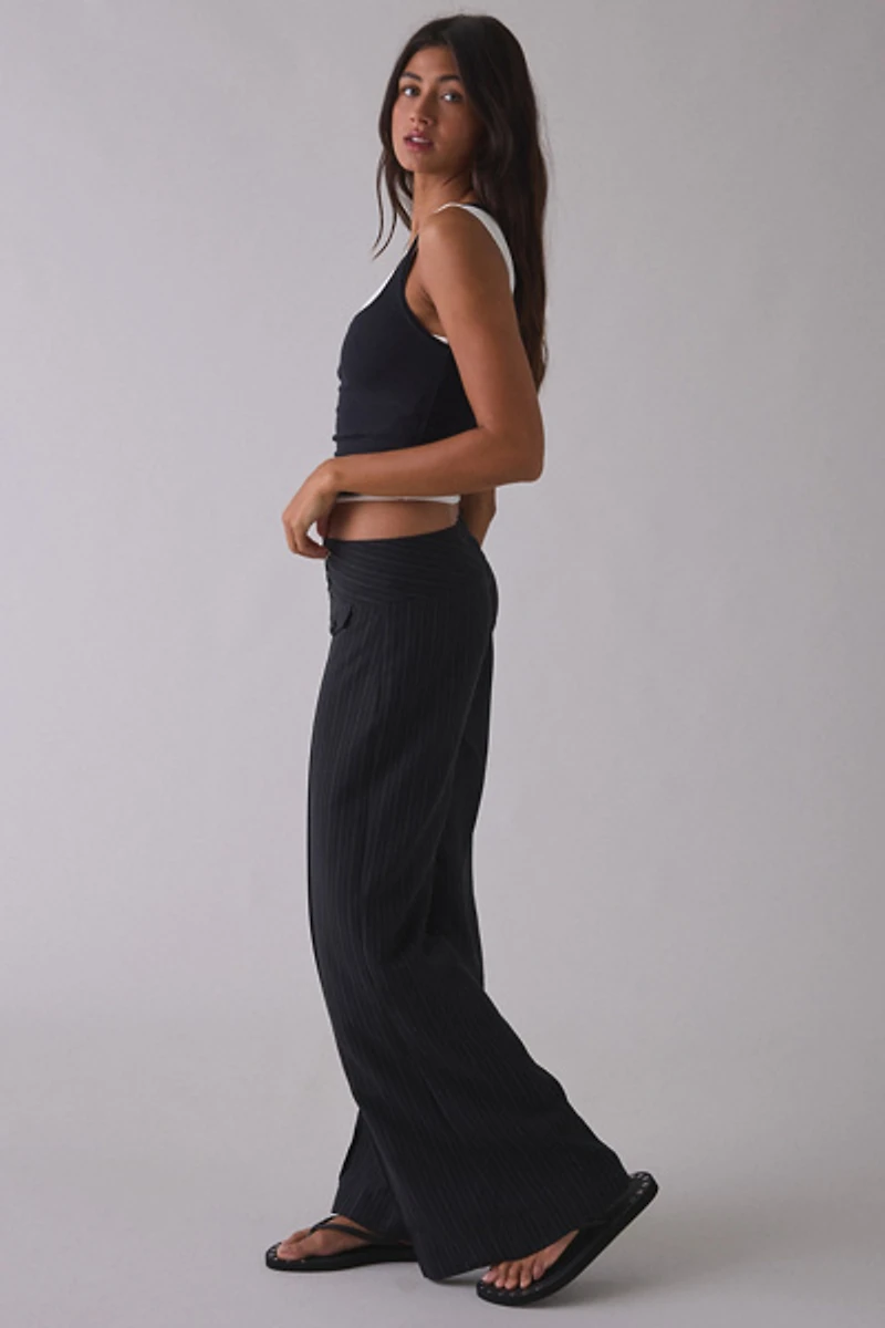 BDG Hannah Low-Rise Flare Trousers