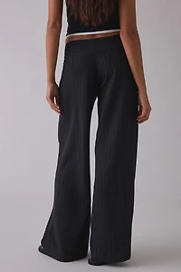 BDG Hannah Low-Rise Flare Trousers