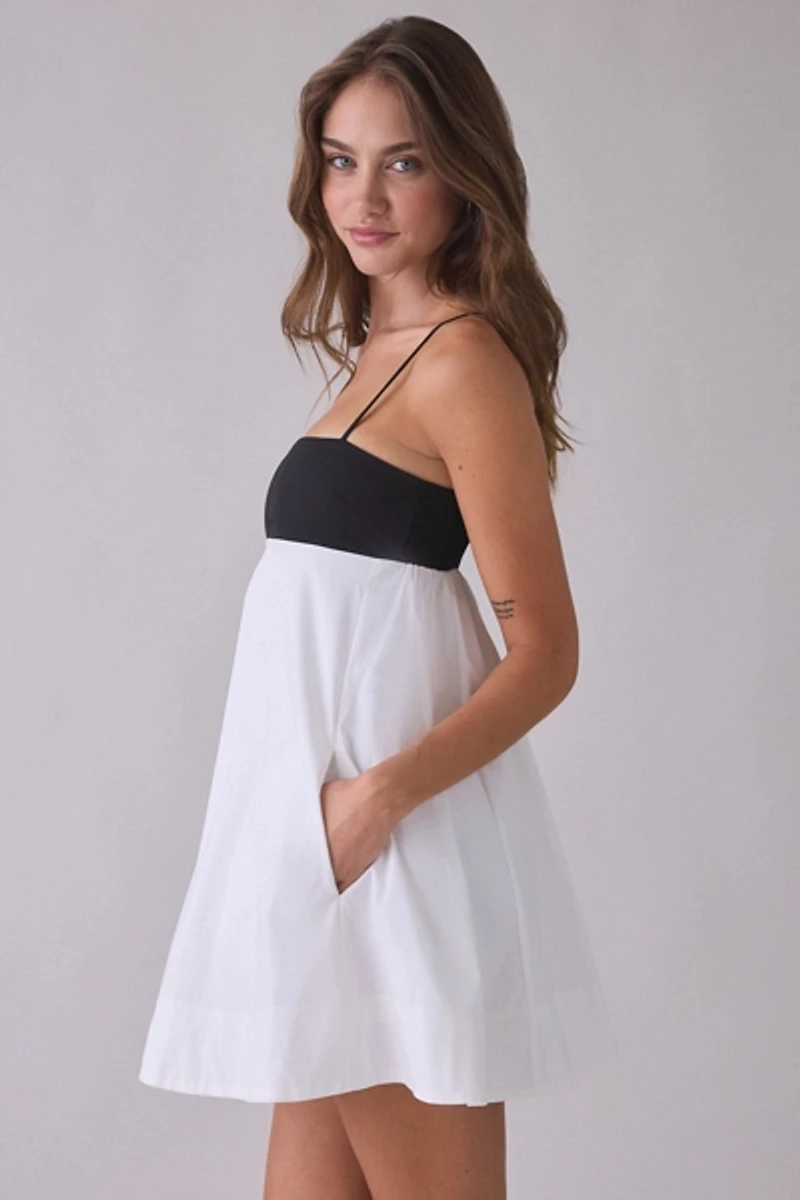 NIA Girasol Colorblock Spaghetti Strap Babydoll Mini Dress