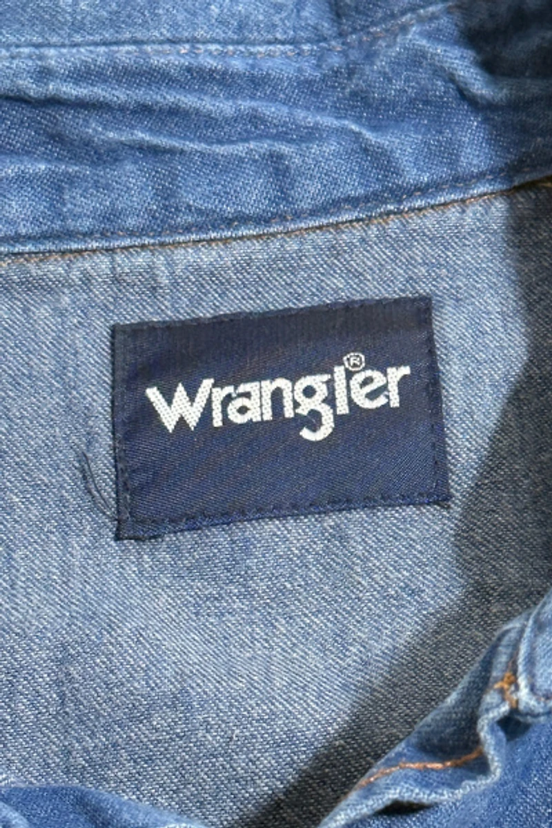 Vintage 1990's Wrangler Chainstitched Western Pearl Snap Denim Shirt