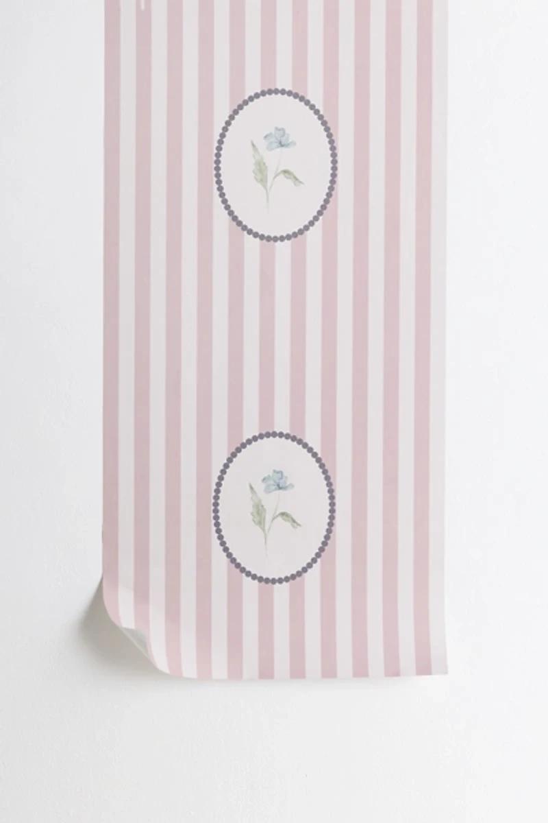 Mieken Petra Designs Sweet Floral Removable Wallpaper