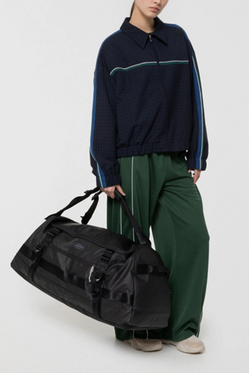 Eastpak Medium Tarp Black2 Duffel Pack