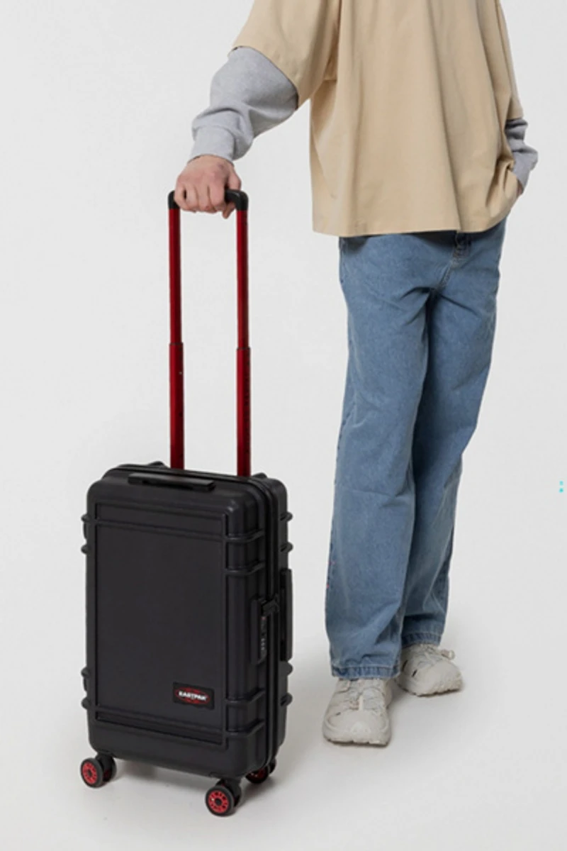 Eastpak Resist'r Zip Carry-On Luggage