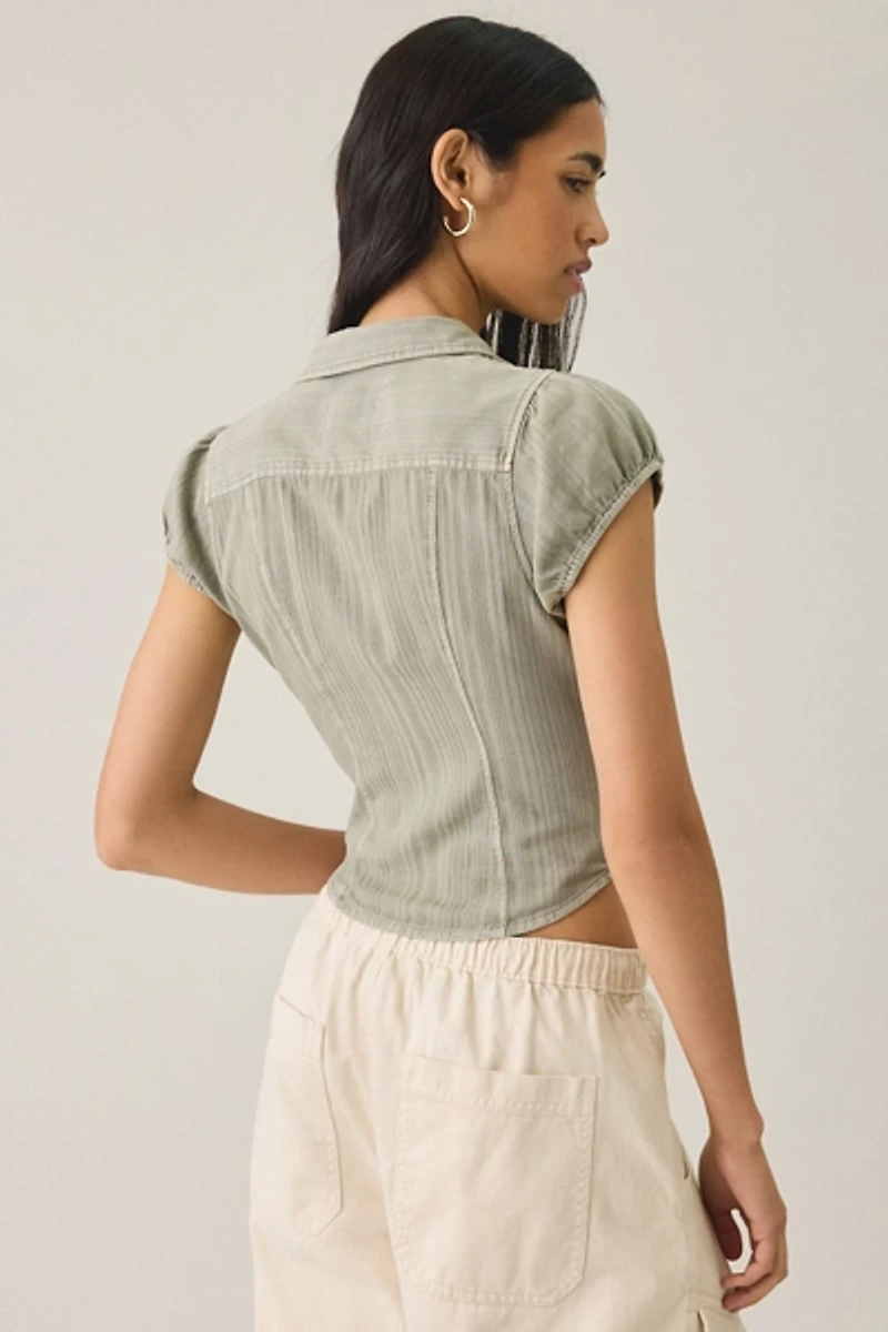 UO Brynn Textured Puff Sleeve Button-Down Shirt