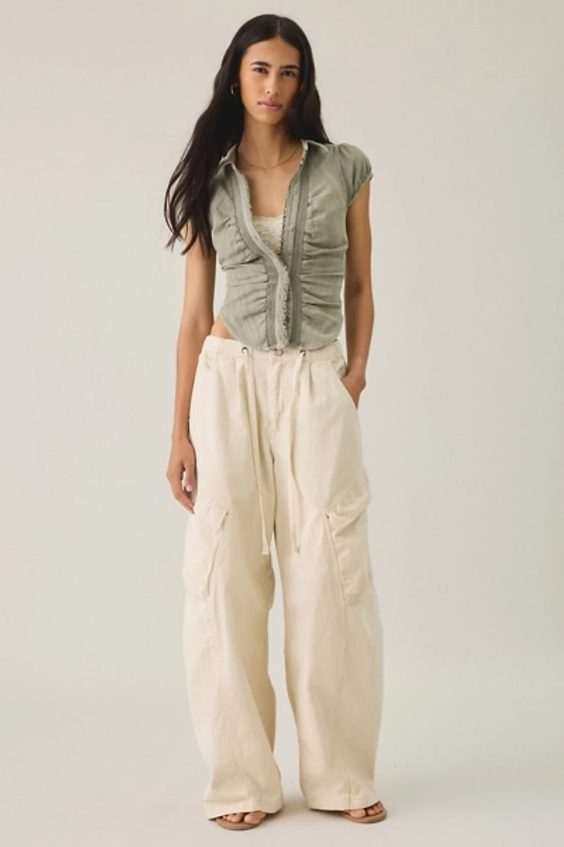 UO Brynn Textured Puff Sleeve Button-Down Shirt