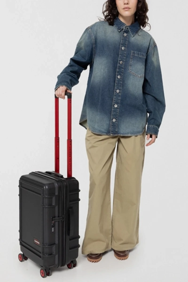 Eastpak Resist'r Zip Carry-On Luggage