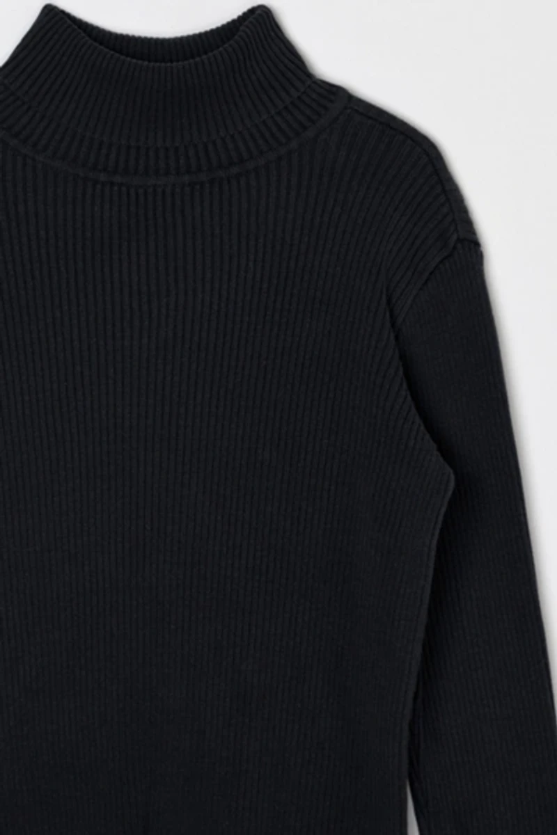 Vintage 90s Black Ribbed Turtleneck