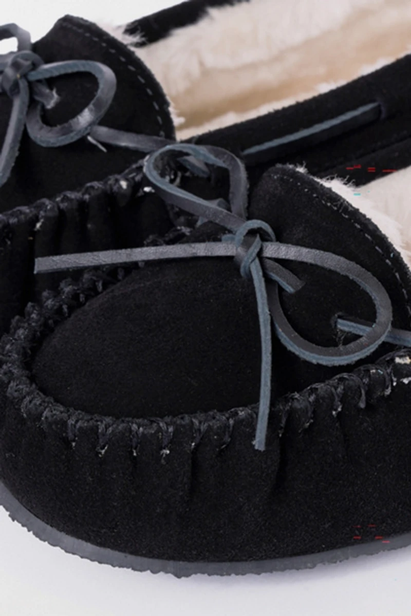 Minnetonka Cally Faux Fur Suede Moccasin Slipper