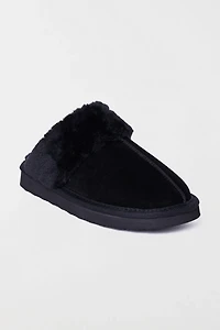 Minnetonka Chesney Faux Fur Suede Scuff Slippers