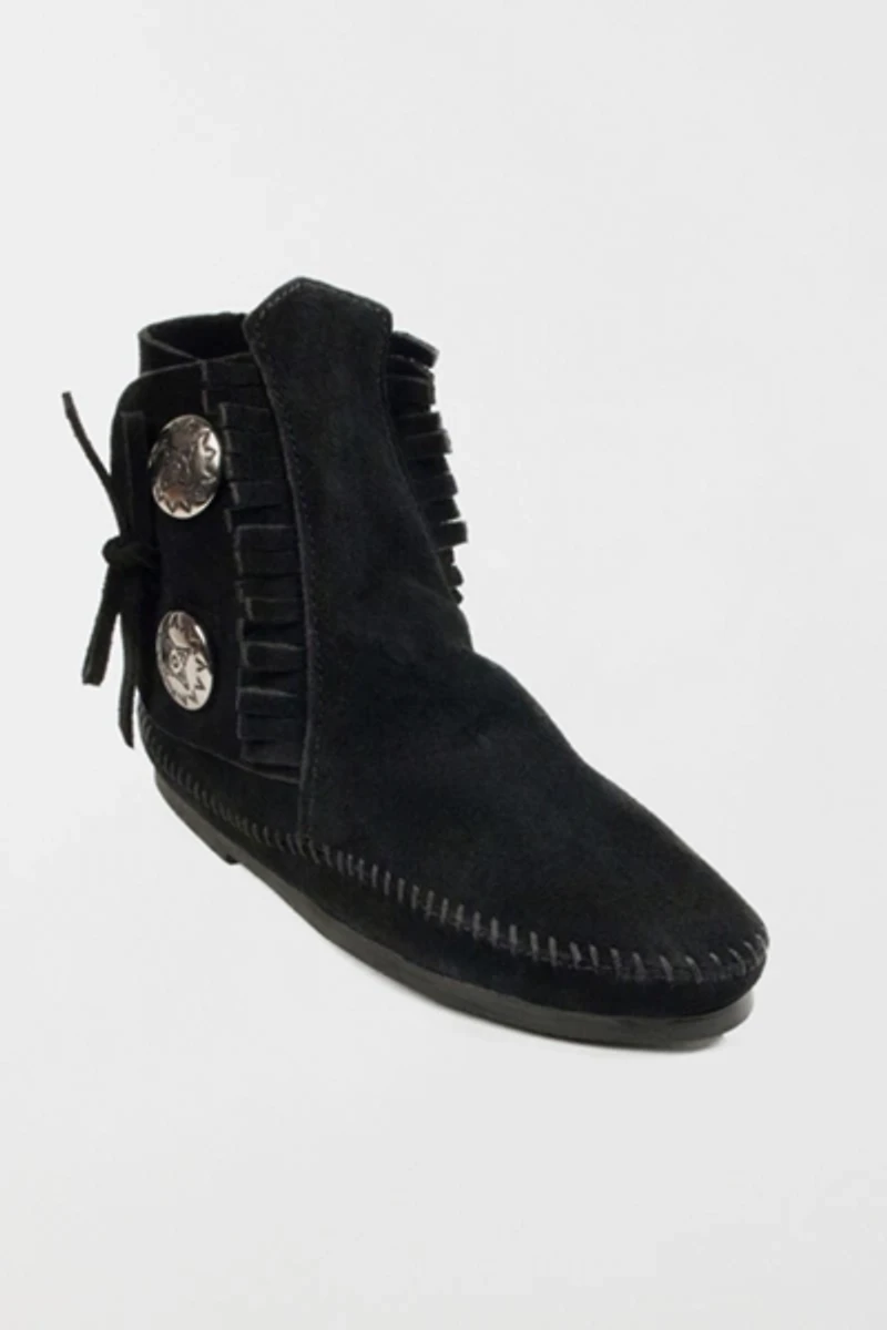 Minnetonka Women's Suede Two Button Boot