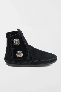 Minnetonka Women's Suede Two Button Boot