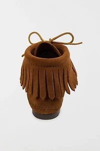 Minnetonka Suede Classic Fringe Moccasin Boot