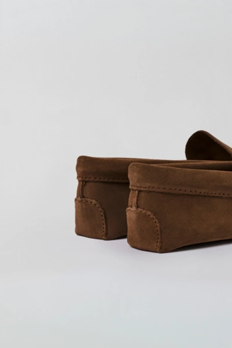 Minnetonka Men's Suede Softsole Moccasin Slipper