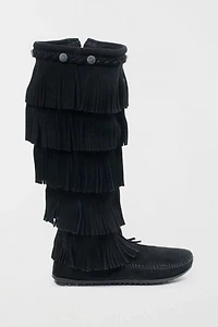 Minnetonka Suede 5-Layer Fringe Boot