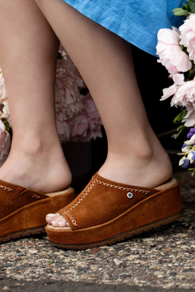 Minnetonka Suede Wedge Sandal