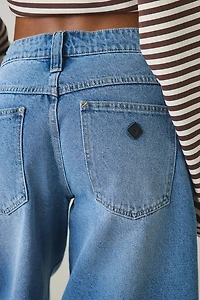Abrand 99 Nicola Low-Rise Mega Baggy Jorts