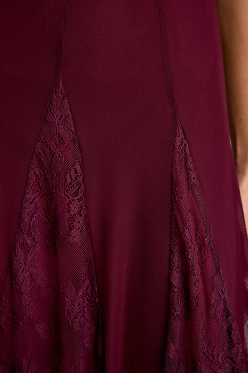 Steve Madden Vita Lace Godet Hanky Hem Midi Dress